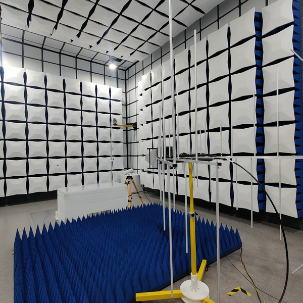 放射された、無線周波数、電磁界の免疫テストルーム