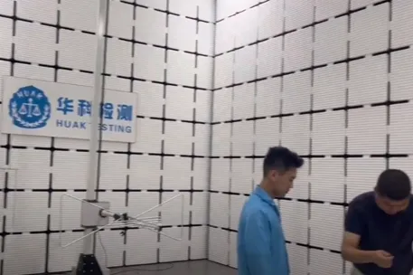 グローバル市場向けの包括的なEMCコンプライアンスラボ